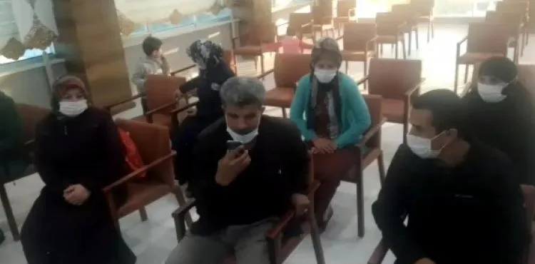 Evlat nöbetindeki aileler, Bakan Soylu'ya başsağlığı dileklerini illeti