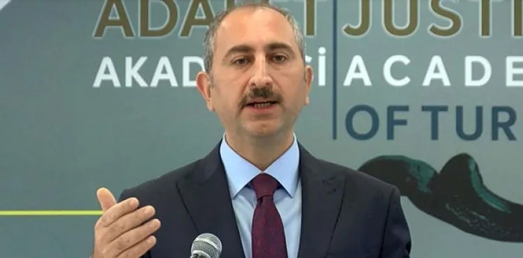 Bakan Gül: Bu güruha hukuk çerçevesinde gerekli cevaplar verilecektir