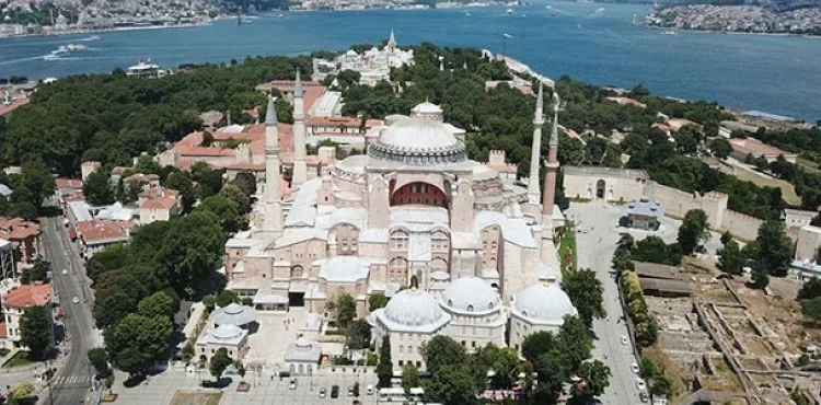 Ayasofya Camii imamı Mehmet Boynukalın görevinden ayrıldı