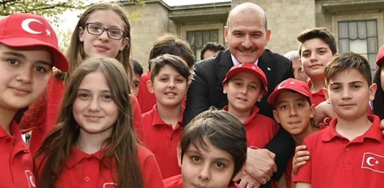 Bakan Soylu'dan '23 Nisan' mesajı