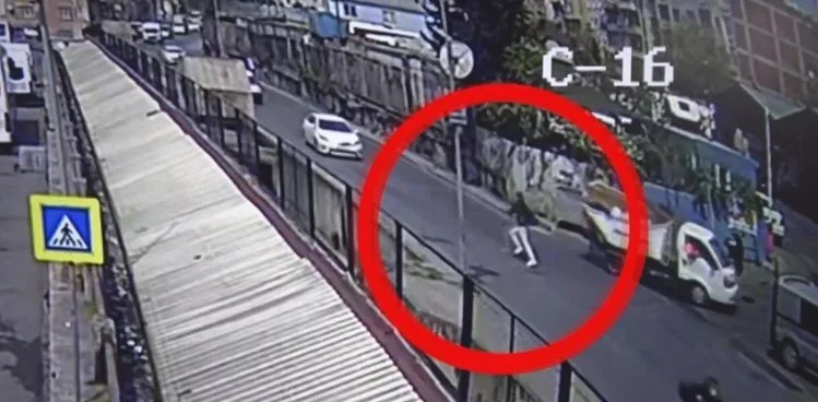 Otogarda patlayıcı bırakan şüpheliler güvenlik kamerasında