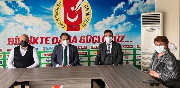 İL KÜLTÜR VE TURİZM MÜDÜRÜ DURSUN’DAN GAZETECİLER CEMİYETİ’NE HAYIRLI OLSUN ZİYARETİ