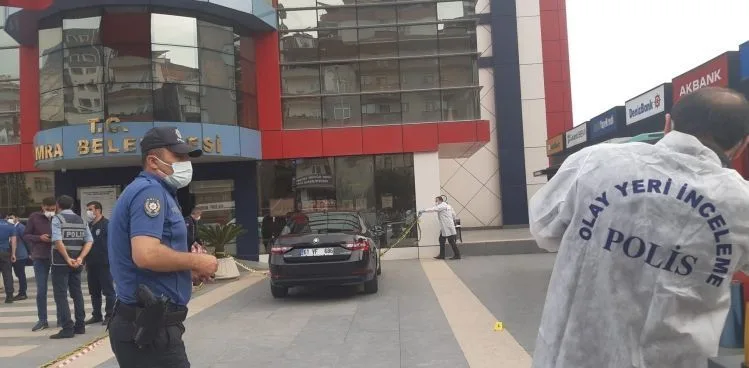 Yomra Belediye Başkanı Mustafa Bıyık'a silahlı saldırı