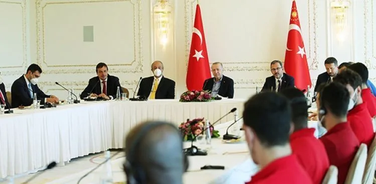 Cumhurbaşkanı Erdoğan, Anadolu Efes'i kabul etti