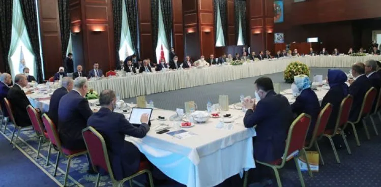 Cumhurbaşkanı Erdoğan, milletvekiliyle bir araya geldi