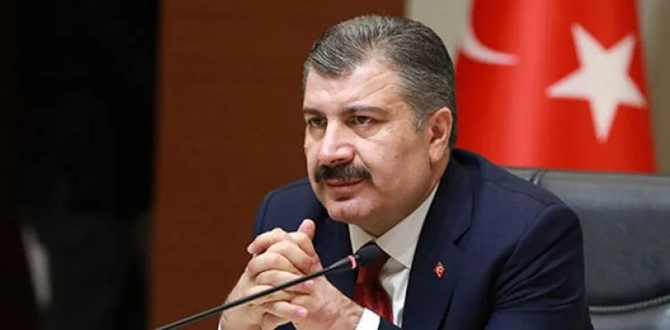 Koronavirüs salgınında günlük vaka sayısı 4 bin 418 oldu