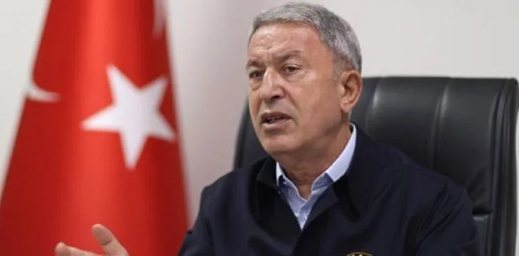 Bakan Akar'da Yunanistan'a 'silahlanma' tepkisi