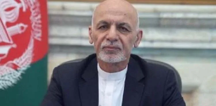 Afganistan Cumhurbaşkanı Gani, ülkeyi terk etti