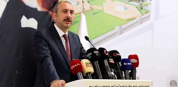BAKAN GÜL: ÇOCUKLAR EĞİTİM İLE BÜYÜRSE CEZAEVLERİNİ OKUL YAPARIZ