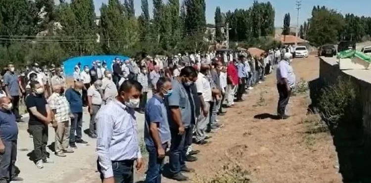 Tren kazasında ölen forklift operatörü Kayseri’de toprağa verildi