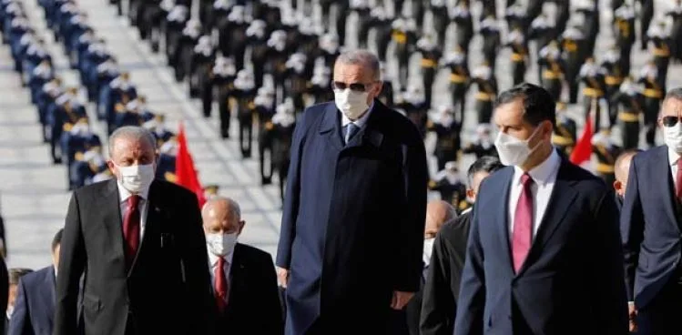DEVLET ERKANI VE LİDERLER ANITKABİR’İ ZİYARET ETTİ