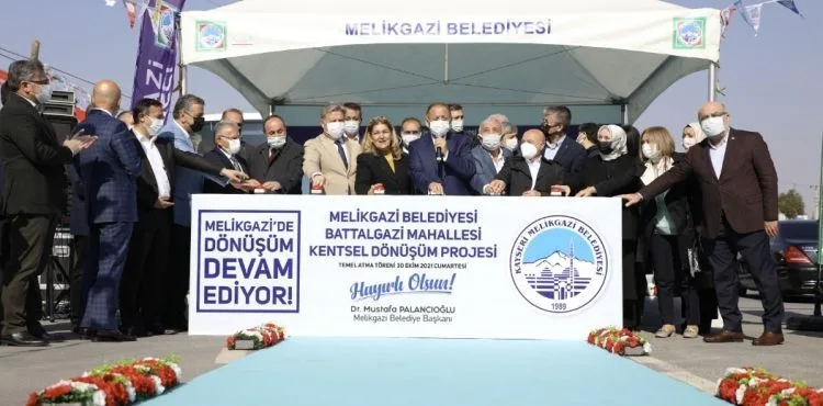 MELİKGAZİ DÖNÜŞÜYOR, MAHALLELER YENİLENİYOR