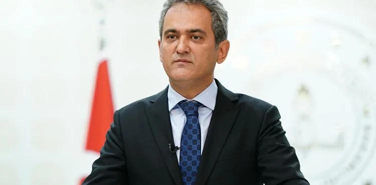 Milli Eğitim Bakanı Özer'den öğretmenlere müjde