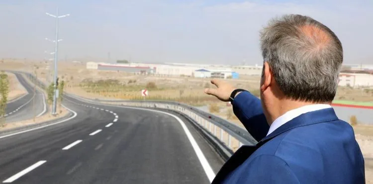 Başkan Palancıoğlu: "Şevket Bahçelioğlu Caddesi hayırlı olsun"