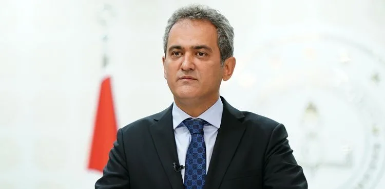 Yüz yüze eğitime bir haftalık aradan sonra devam