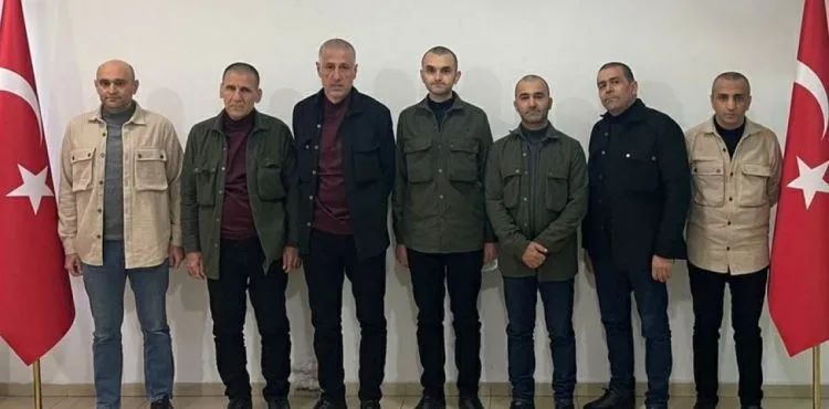 Libya'da 2 yıldır alıkonulan 7 Türk vatandaşı yurda getirildi!
