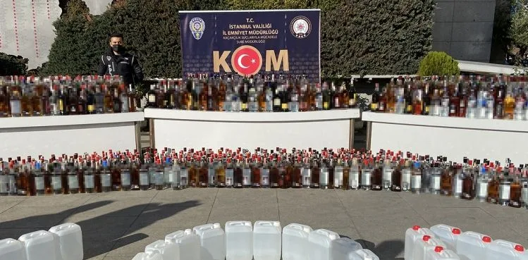 YILBAŞINDA İNSANLARI ZEHİRLEYECEKLERDİ SUÇÜSTÜ YAKALANDILAR