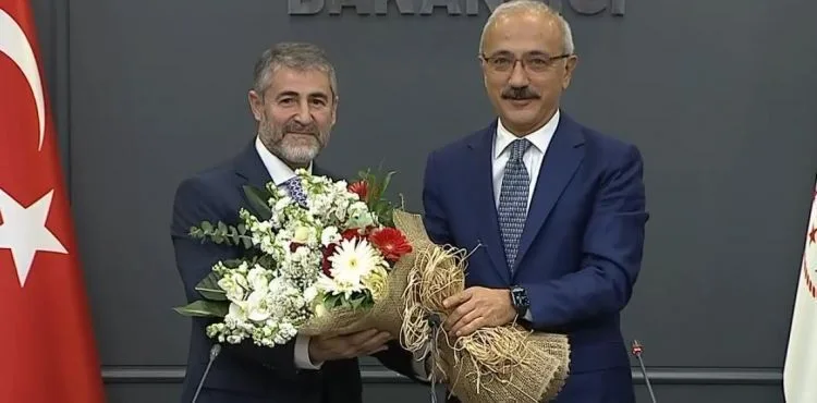 Hazine ve Maliye Bakanı Nebati: 'Ekonomik olarak tam bağımsız Türkiye vizyonu ile yeni bir yola girdik'