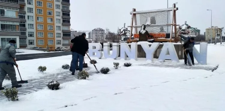 Kar yağışı Bünyan’da kartpostallık görüntüler oluşturdu