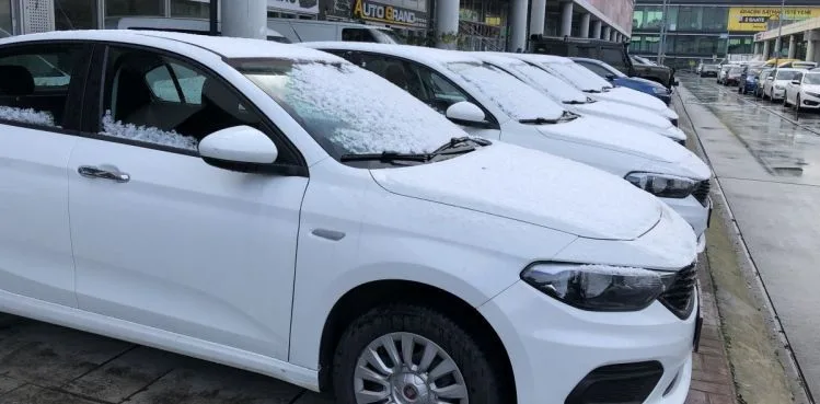 İkinci el otomobil satışları durdu, fiyatların düşmesi bekleniyor