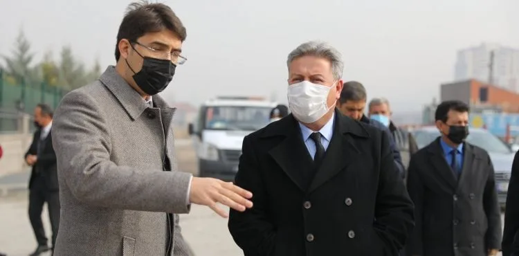ÇEVRE KİRLİLİĞİ ORTADAN KALKIYOR, YERİNE YENİ YEŞİL ALANLAR YAPILIYOR