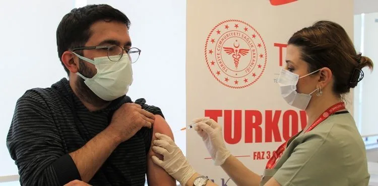 Yerli aşı TURKOVAC'a vatandaşlardan yoğun ilgi
