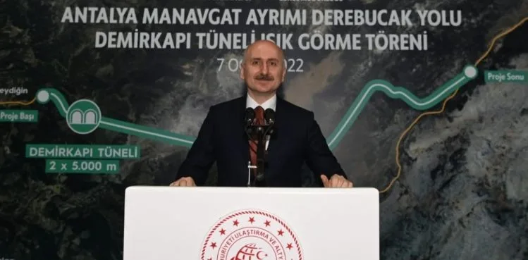 Bakan Karaismailoğlu: 'Demirkapı Tüneli'nde ışık göründü'
