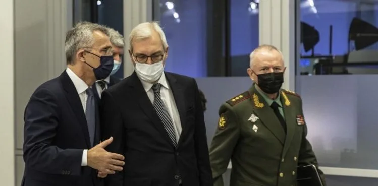 NATO Genel Sekreteri Stoltenberg'den Rusya'ya Ukrayna mesajı