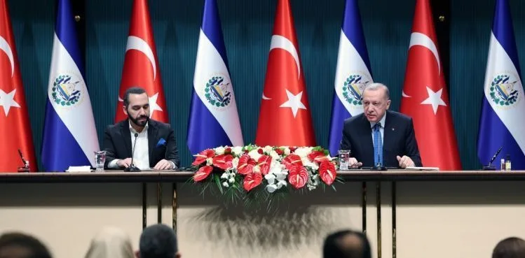 Cumhurbaşkanı Erdoğan: 'Temennimiz odur ki Putin'le Zelenskiy'i bir araya getirebilmek'