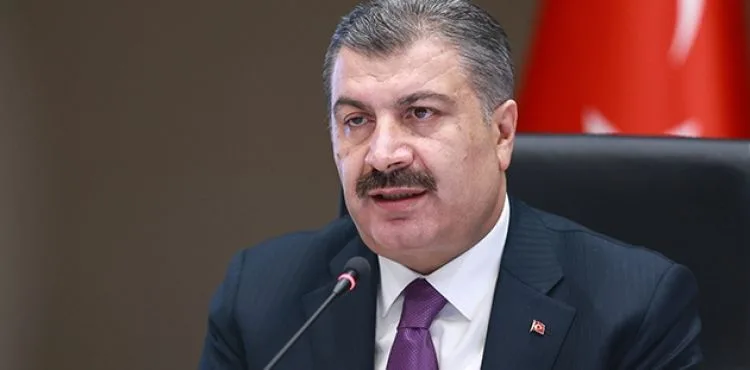 Sağlık Bakanı Koca: 'Artık açık havada maske takmak zorunda değiliz'