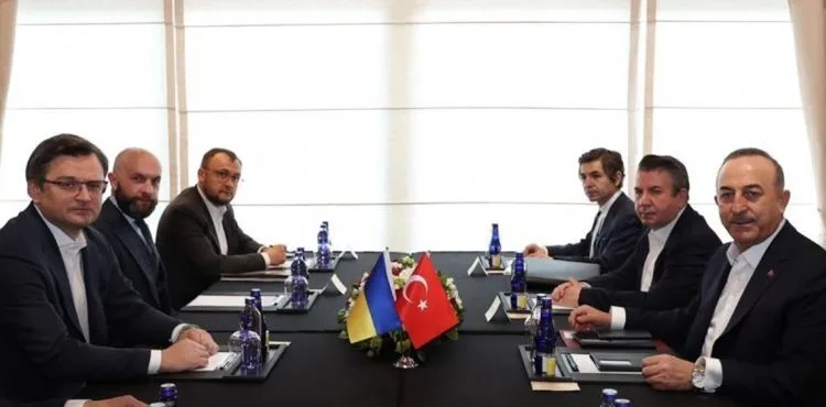 Dışişleri Bakanı Mevlüt Çavuşoğlu, Ukrayna Dışişleri Bakanı Dmytro Kuleba ile ikili bir görüşme gerçekleştirdi.