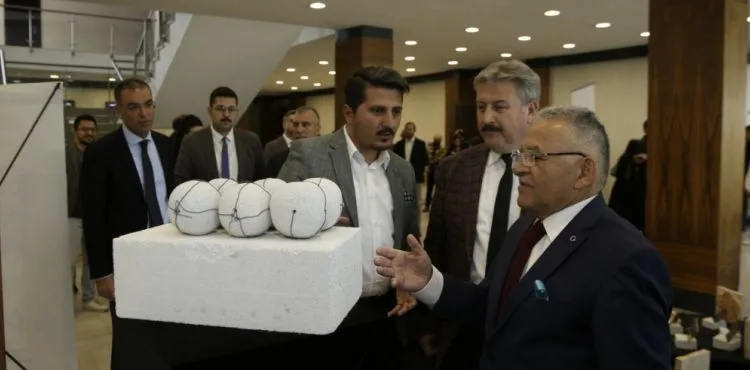 BAŞKAN BÜYÜKKILIÇ, MİMAR SİNAN SERGİSİ’Nİ AÇTI