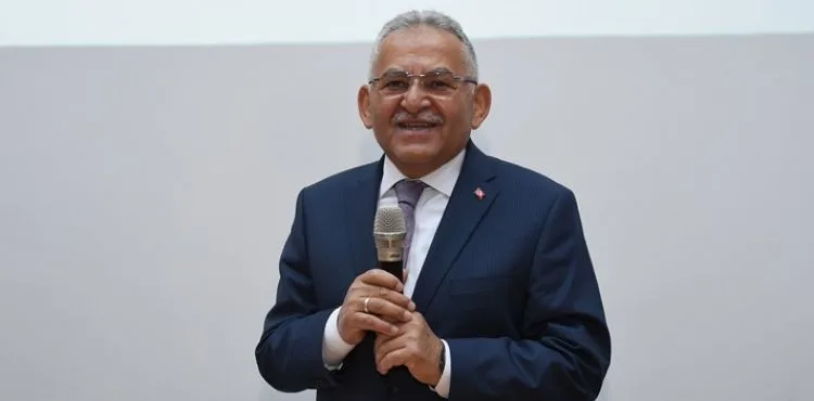 BAŞKAN BÜYÜKKILIÇ, İLAHİYAT ÖĞRENCİLERİ İLE KARİYER GÜNLERİ’NDE BULUŞTU