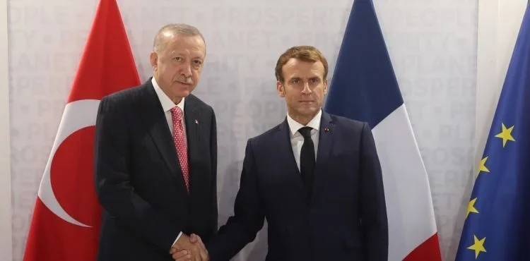 Cumhurbaşkanı Erdoğan, Fransa Cumhurbaşkanı Macron'la telefonda görüştü