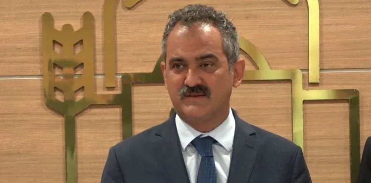 Bakan Özer'den LGS açıklaması: 'Öğrenciler maskesiz şekilde sınavda rahat süreç geçirecek'