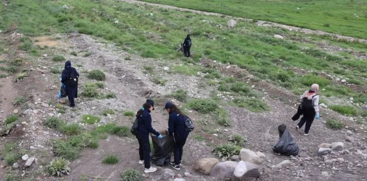2 milyon turistin ziyaret ettiği Erciyes’i pırıl pırıl yaptılar