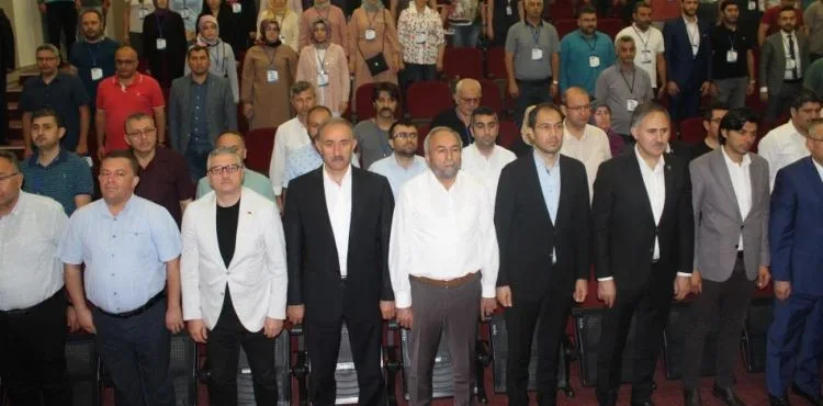 “Sağlık çalışanına kalkan el milletin vicdanına kalkmıştır”