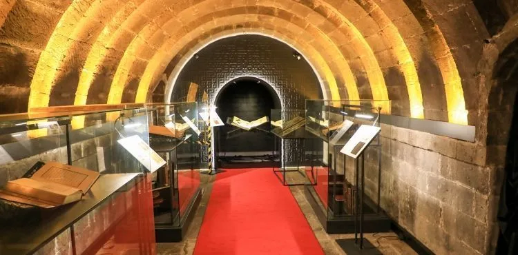 TALAS’IN TIPKIBASIM KUR’AN SERGİSİ’NE YOĞUN İLGİ