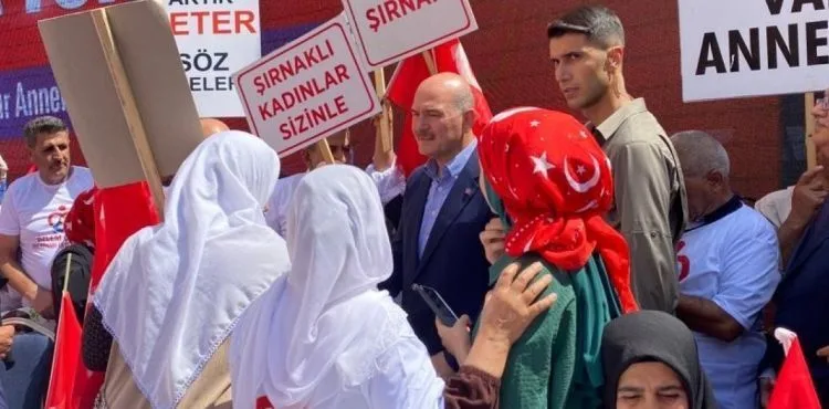 Terörle mücadele eden ailelerin evlat nöbeti 4'üncü yılında