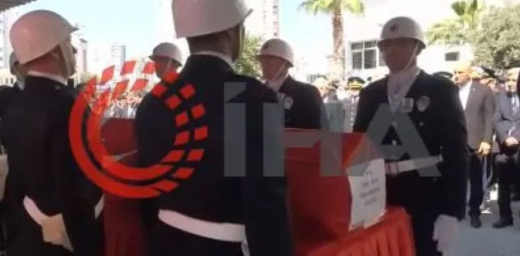 Bakan Soylu, Mersin şehidi polis Sedat Gezer için düzenlenen törende konuştu