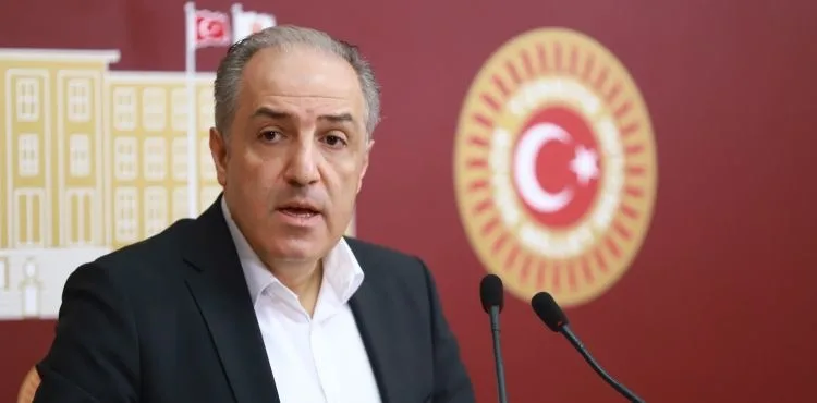MUSTAFA YENEROĞLU YAKLAŞAN AYM ÜYE SEÇİMİNİ YORUMLADI