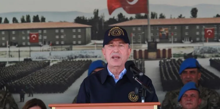 Bakan Akar: 'Kıbrıslı kardeşlerimizin haklı davalarında tüm imkanlarımızla yanlarında yer alıyoruz'