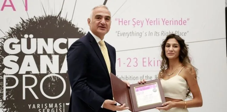 KÜLTÜR ve TURİZM BAKANI MEHMET NURİ ERSOY’DAN BAŞKENT KÜLTÜR YOLU FESTİVALİ’NDE GENÇ SANATÇILARA DESTEK