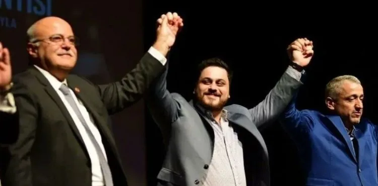 Bağımsız Türkiye Partisi İstanbul Genişletilmiş İl Divan toplantısı Fatih’teki Ali Emiri Kültür Merkezi’nde gerçekleştirildi.