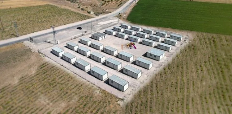 TARIM ANNELERİ EVLERİNE KAVUŞUYOR