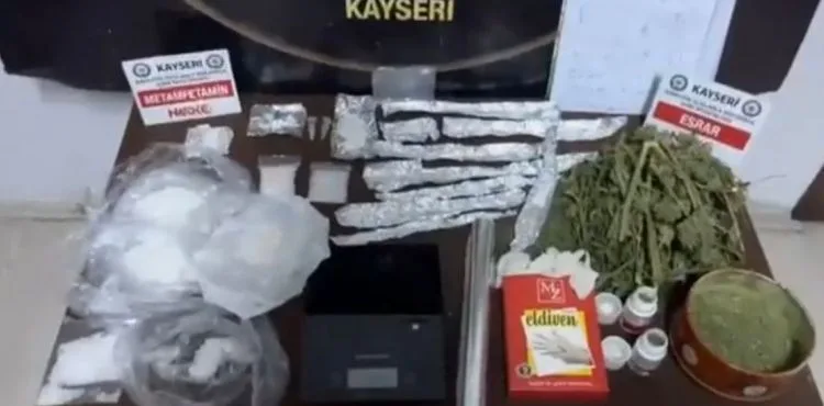 Zehir tacirlerine operasyon: 7 gözaltı