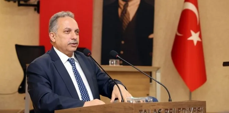 “KURUMSALLAŞMIŞ BİR BELEDİYE OLARAK PERSONELİMİZLE GURUR DUYUYORUM”