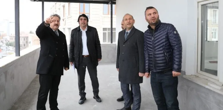 MELİKGAZİ ESKİ ATIL BİNAYA FONKSİYON KAZANDIRDI