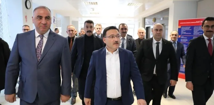 Vali Çiçek SGK’yı Ziyaret Etti