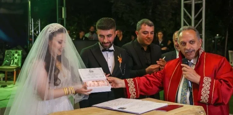2022’DE TALAS’TA 1456 ÇİFT ‘EVET’ DEDİ